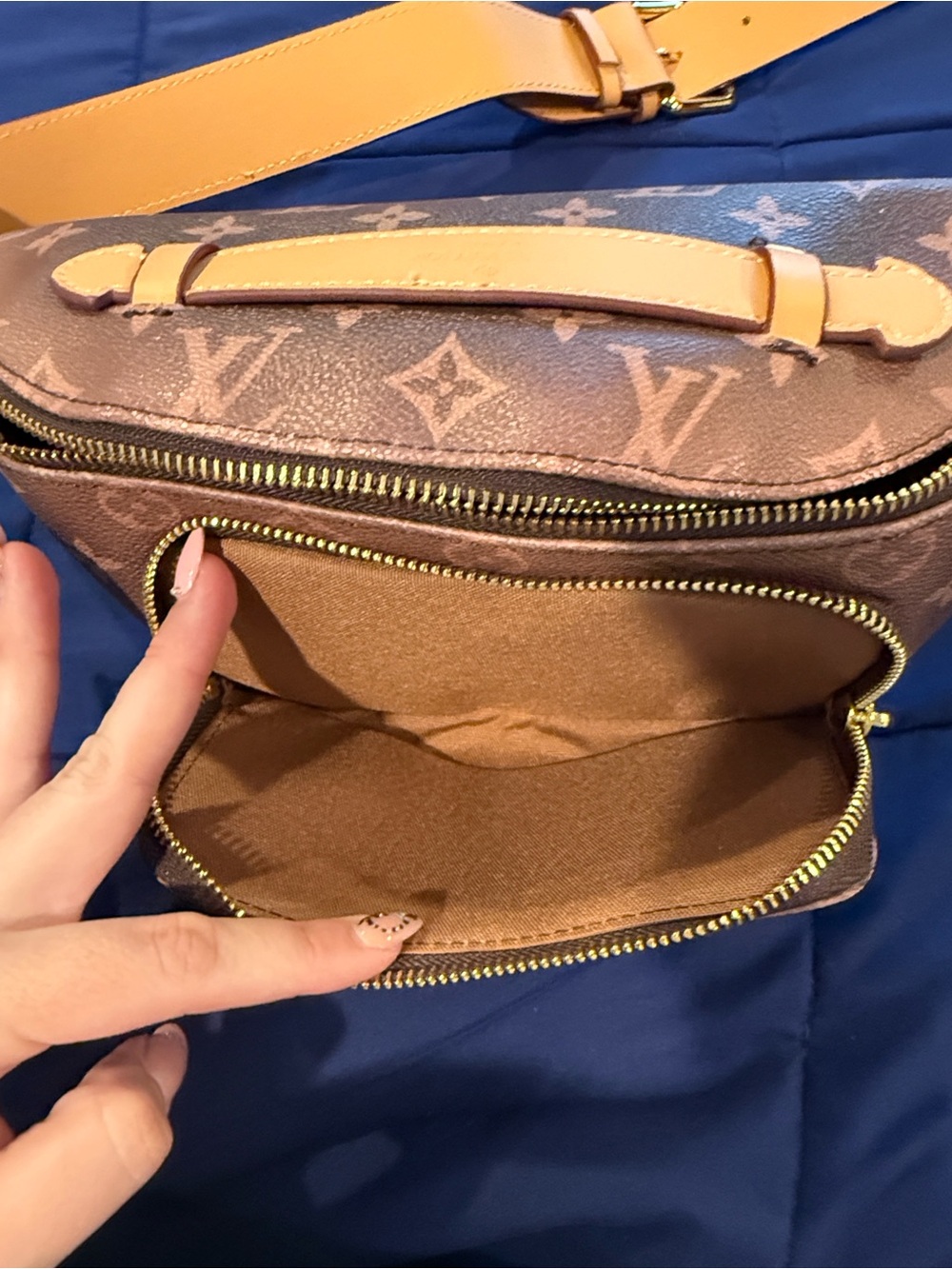 Imitation LV Dark Brown Ombre Monogram Mini Bumbag - Picture 5 of 7